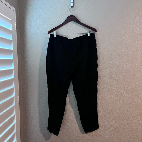 Eileen Fisher Women’s Tencel Cargo Pant Tapered Buttoned Hem Small Black Lounge - Picture 7 of 9